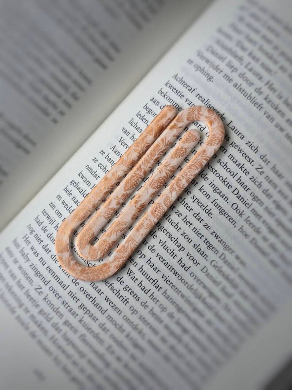 bladwijzer paperclip met bloemenprint