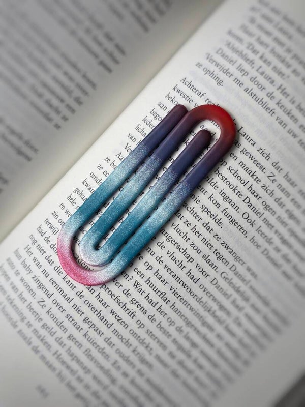 bladwijzer paperclip blauw wit roze