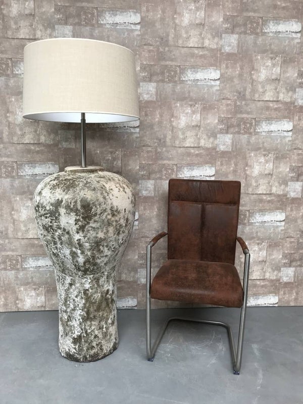 V047140 Vloerlamp aardewerk atlantic met creme linnen kap.