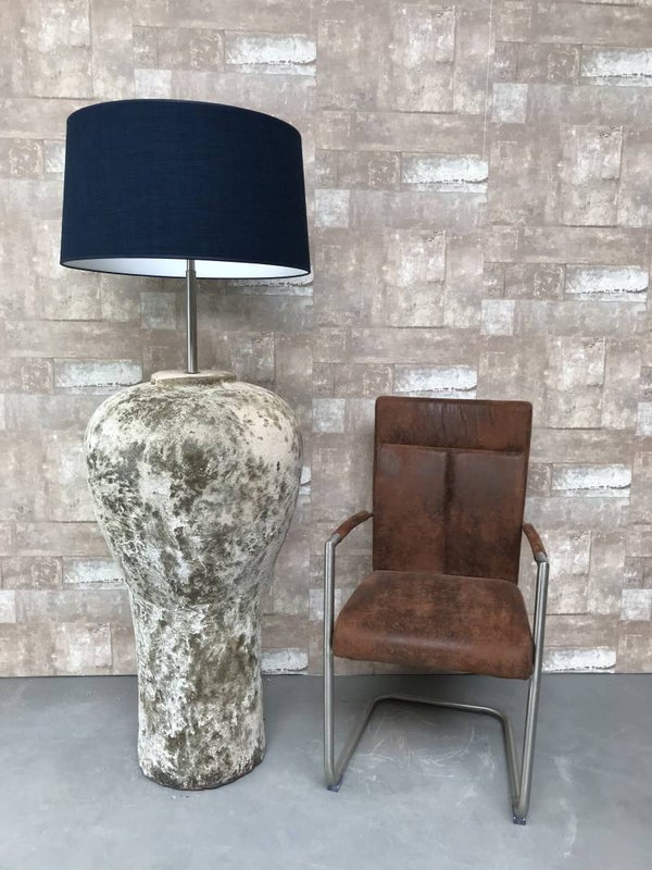 V047137 Vloerlamp aardewerk atlantic met donker blauwe linnen kap.