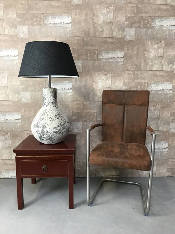 T027909 Tafellamp aardewerk ocean oxide met antraciet linnen kap.