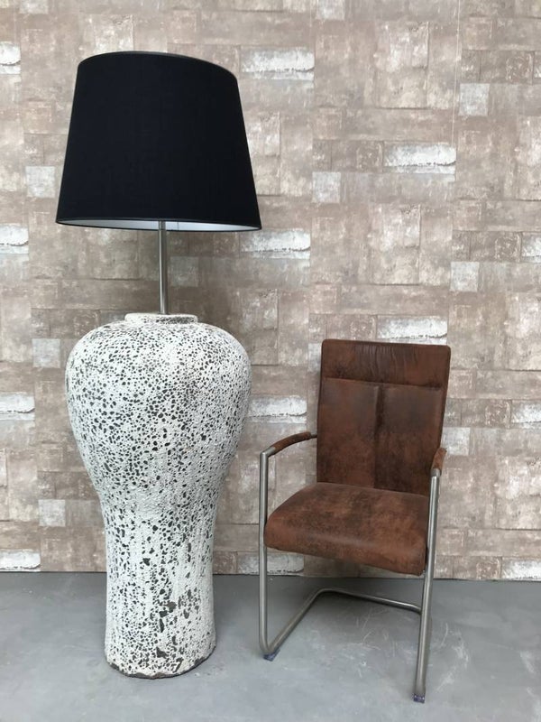 V047932 Vloerlamp aardewerk ocean oxide met zwarte linnen kap.