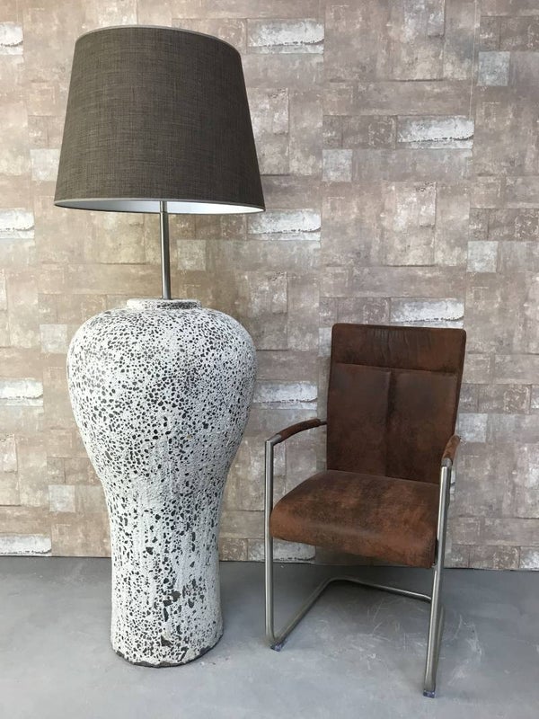V047935 Vloerlamp aardewerk ocean oxide met bruine linnen kap.