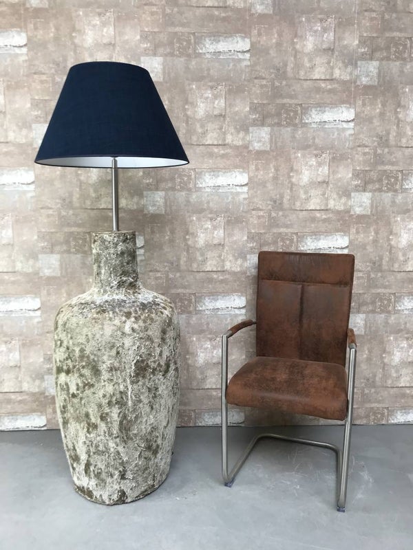 V037123 Vloerlamp aardewerk atlantic met donker blauwe linnen kap.