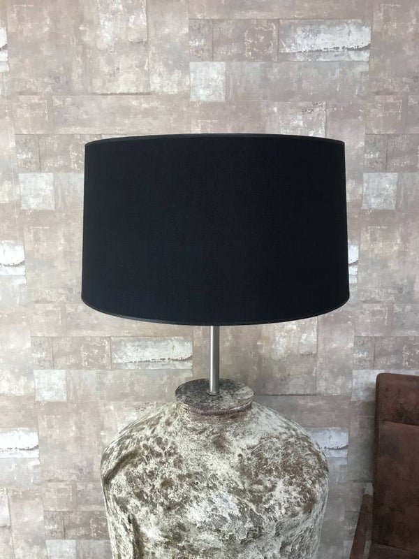 V057939 Vloerlamp aardewerk osian oxide met zwarte linnen kap.