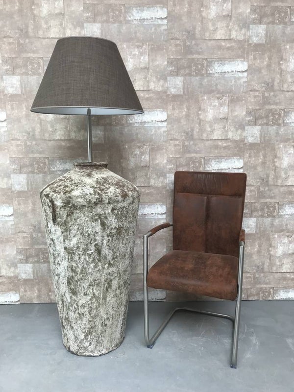 V057928 Vloerlamp aardewerk ocean oxide met donker bruine linnen kap.