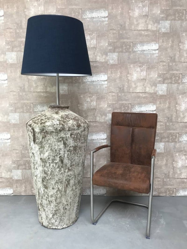 V057930 Vloerlamp aardewerk ocean oxide met donker blauwe linnen kap.