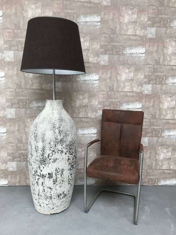 V027929 Vloerlamp aardewerk ocean oxide met donker bruine linnen kap..