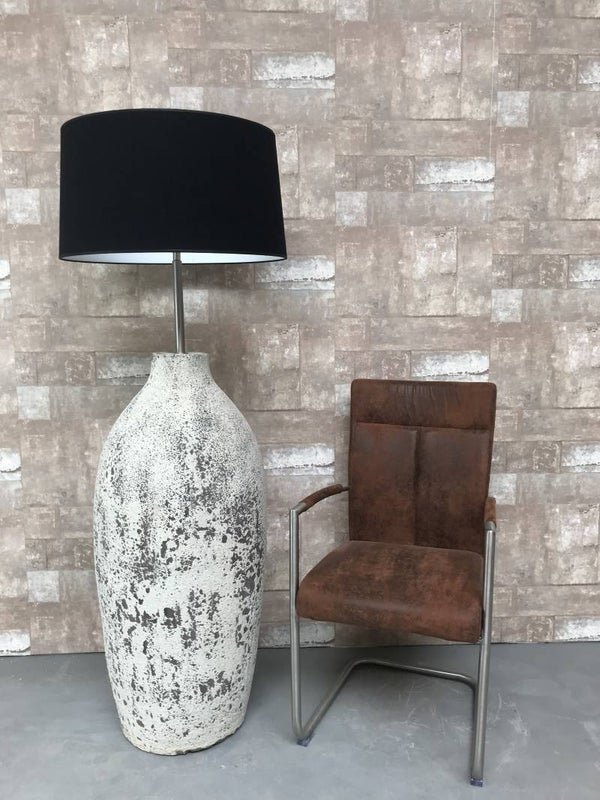 V027939 Vloerlamp aardewerk osian oxide met zwarte linnen kap.