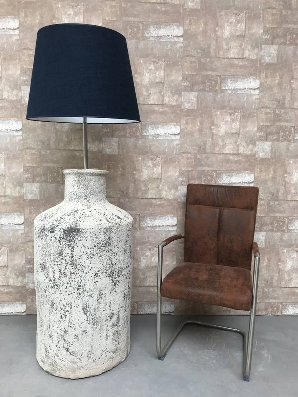 V017930 Vloerlamp aardewerk ocean oxide met donker blauw linnen kap.