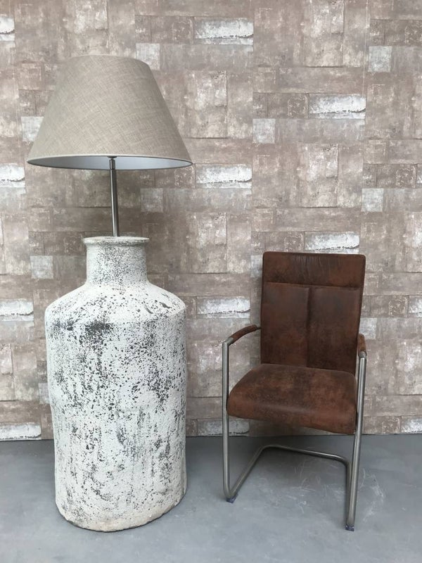 V017927 Vloerlamp aardewerk ocean oxide met licht bruine linnen kap.