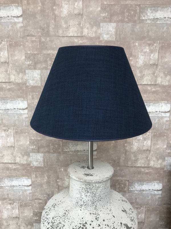 V017923 Vloerlamp aardewerk ocean oxide met donker blauwe linnen kap.