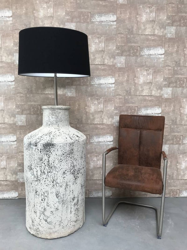 V017939 Vloerlamp aardewerk ocean oxide met zwarte linnen kap.