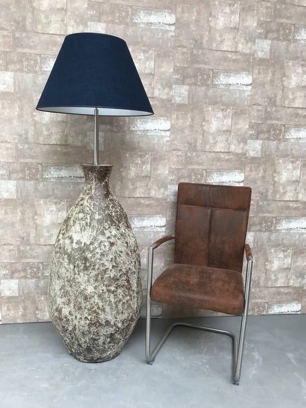 V067123 Vloerlamp aardewerk atlantic met donker blauwe linnen kap.