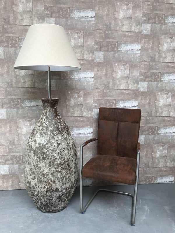 V067126 Vloerlamp aardewerk atlantic met creme linnen kap.