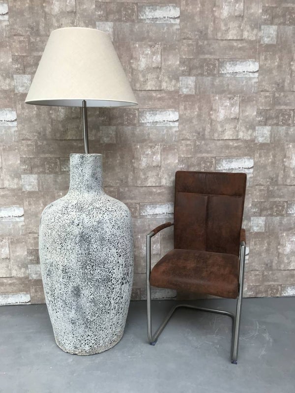 V017926 Vloerlamp aardewerk ocean oxide met creme linnen kap.