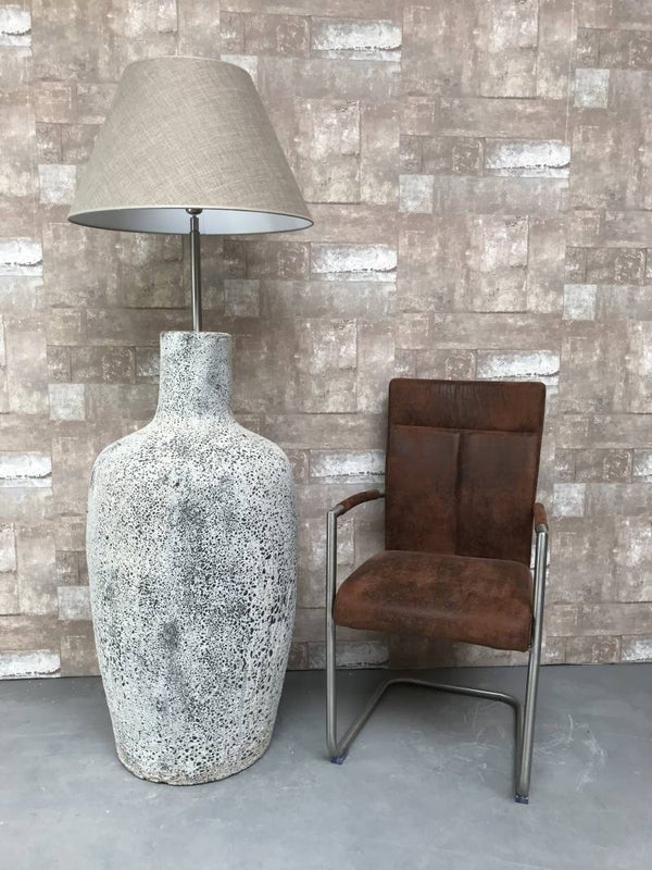 V017927 Vloerlamp aardewerk ocean oxide met Licht bruine linnen kap.