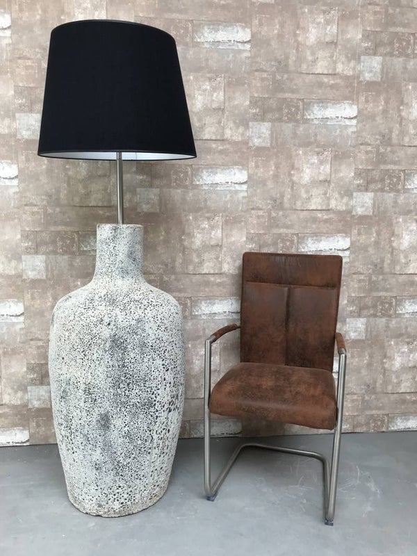 V017932 Vloerlamp aardewerk ocean oxide met zwarte linnen kap.