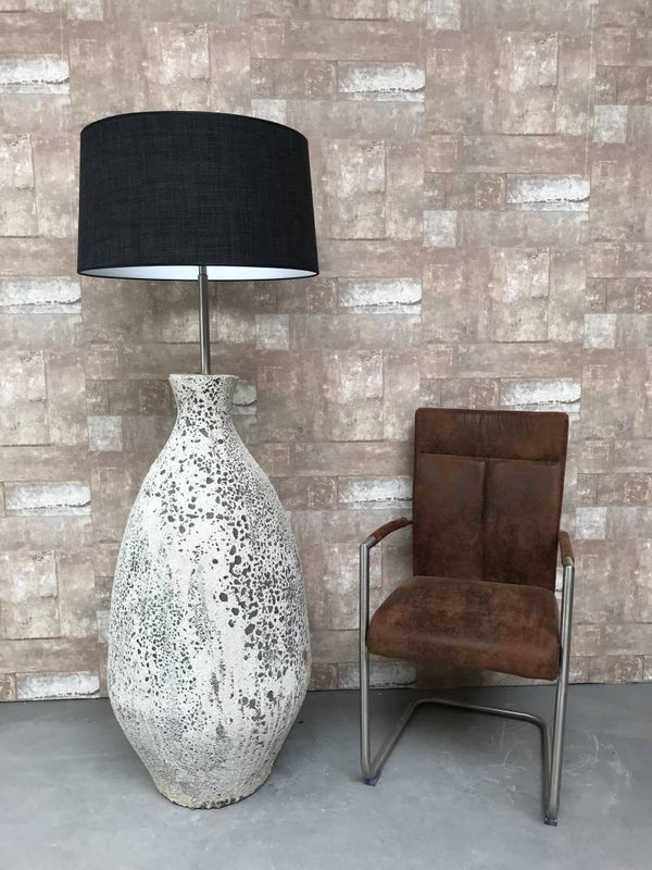 V067938 Vloerlamp aardewerk osian oxide met antraciet linnen kap.