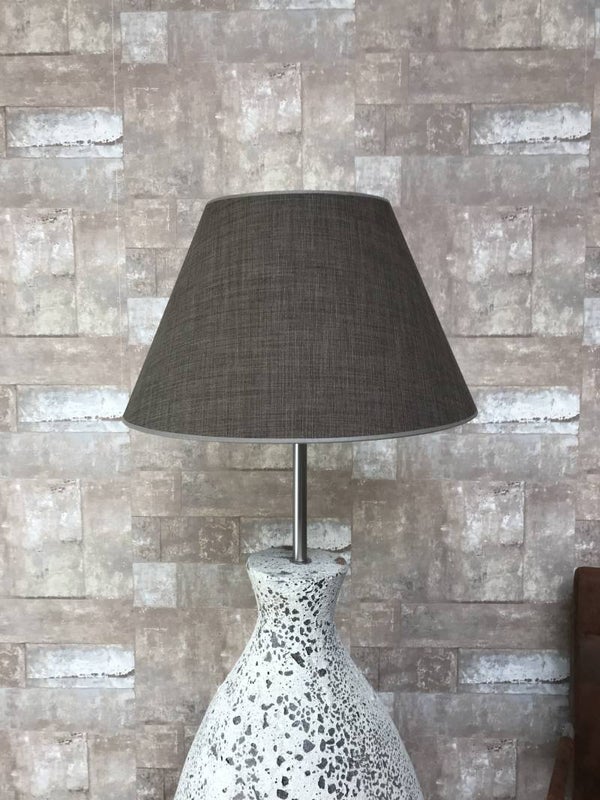 V067924 Vloerlamp aardewerk osian oxide met antraciet linnen kap.