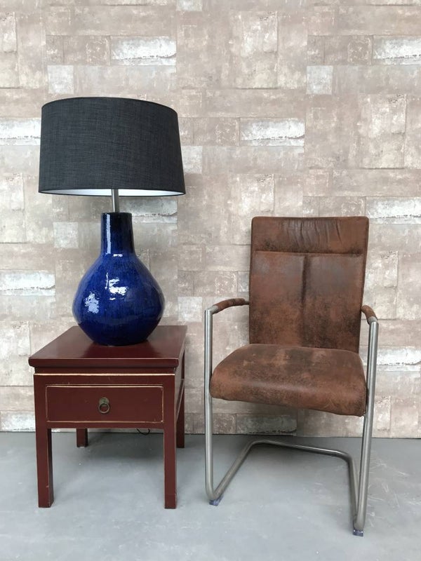 T021221 Tafellamp aardewerk blauw glazuur met antraciet linnen kap.