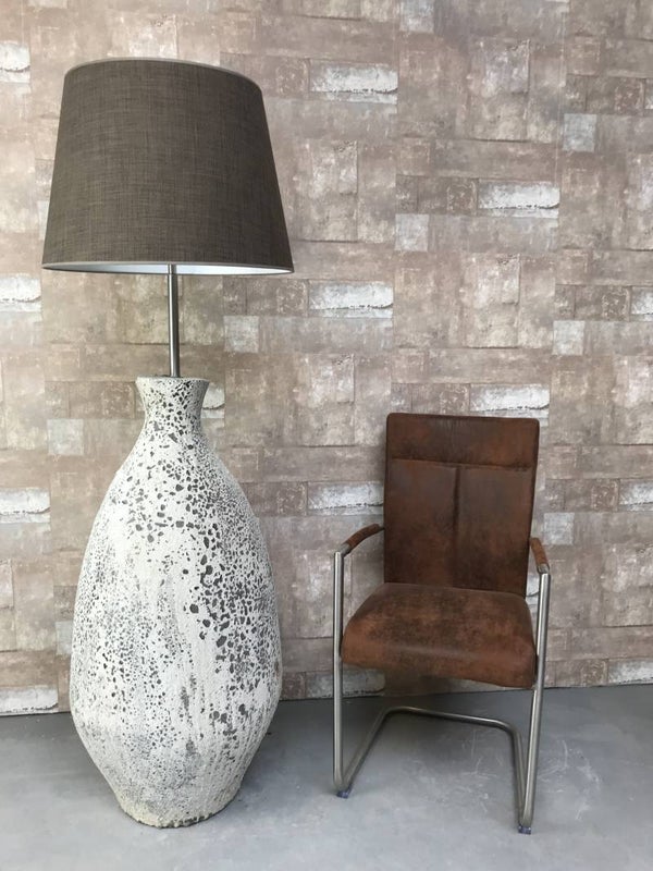 V067935 Vloerlamp aardewerk ocean oxide met bruine linnen kap.