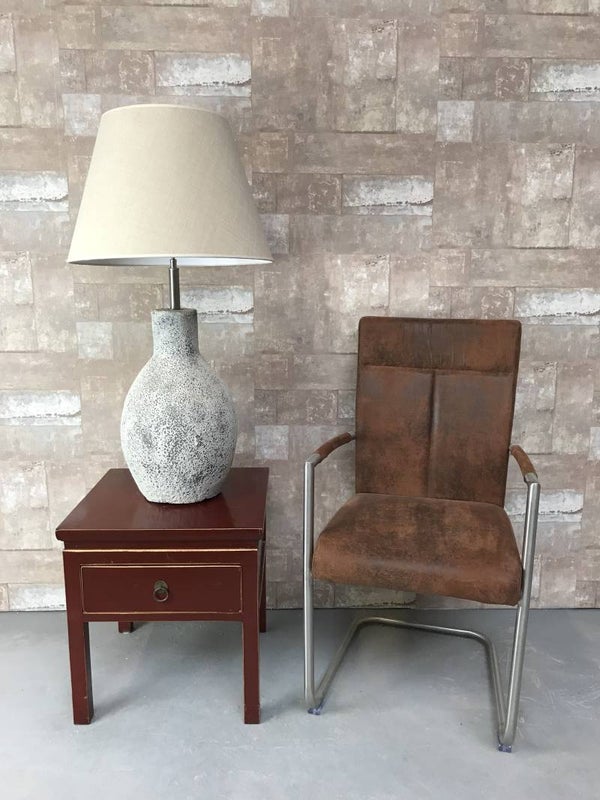 T017905 Tafellamp aardewerk ocean oxide met creme linnen kap.