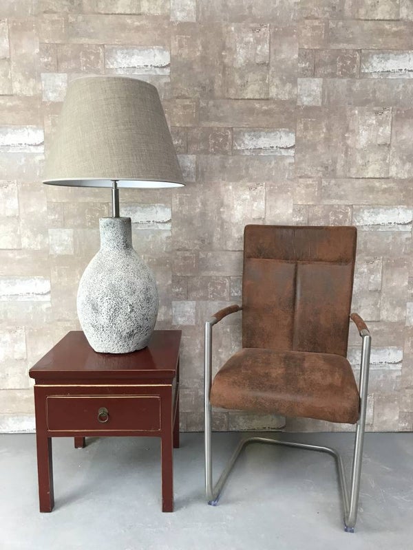 T017906 Tafellamp aardewerk ocean oxide met licht bruine linnen kap.