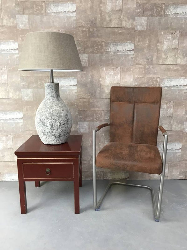 T017912 Tafellamp aardewerk ocean oxide met licht bruine linnen kap.