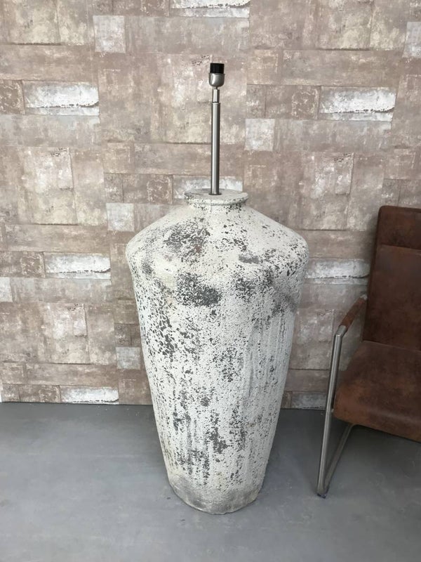V057928 Vloerlamp aardewerk osian oxide met bruine linnen kap.
