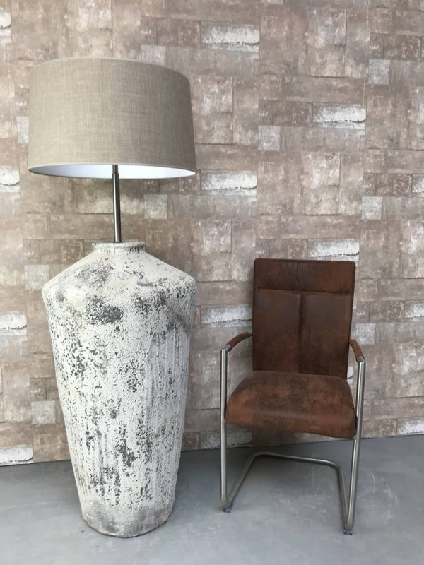 V057941 Vloerlamp aardewerk ocean oxide met licht bruin linnen kap.