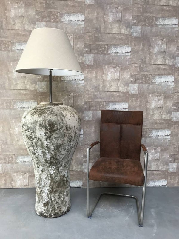 V047126 Vloerlamp aardewerk atlantic met creme linnen kap.