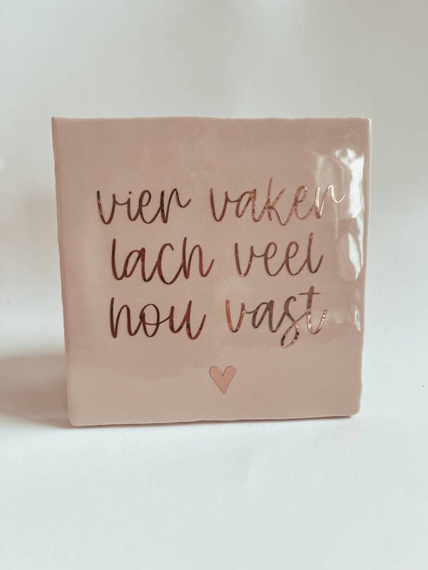 Tegeltje - Vier vaker