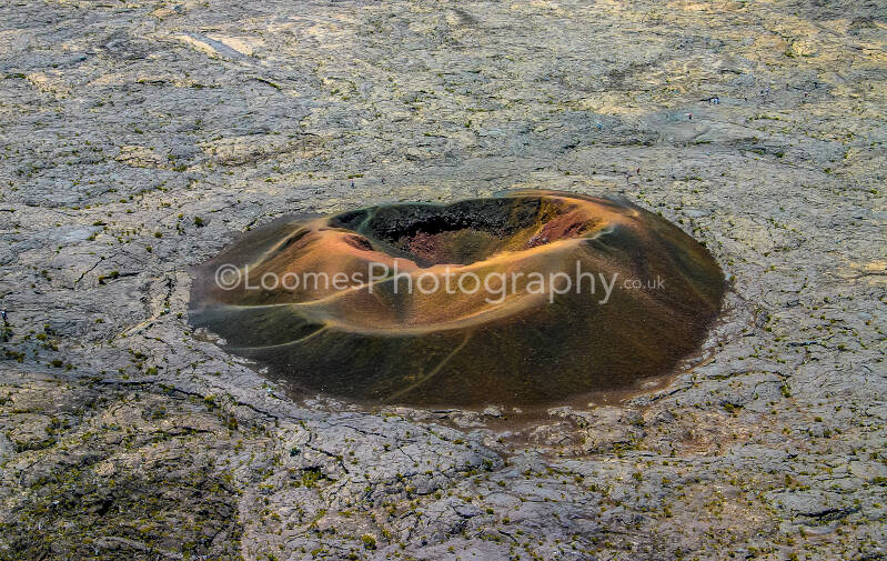 AsmallashcraterFormicaLeoatthePitondelaFournaisevolcano-1.jpg