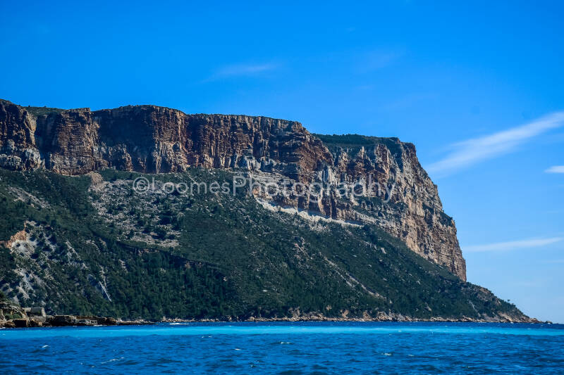 CapeCanailleCliffs-Cassis-2.jpg