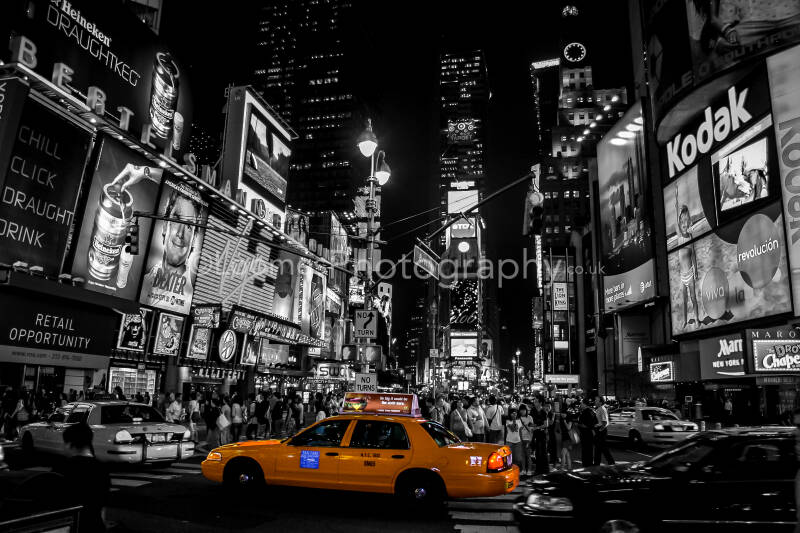 TimesSquarebw-3.jpg
