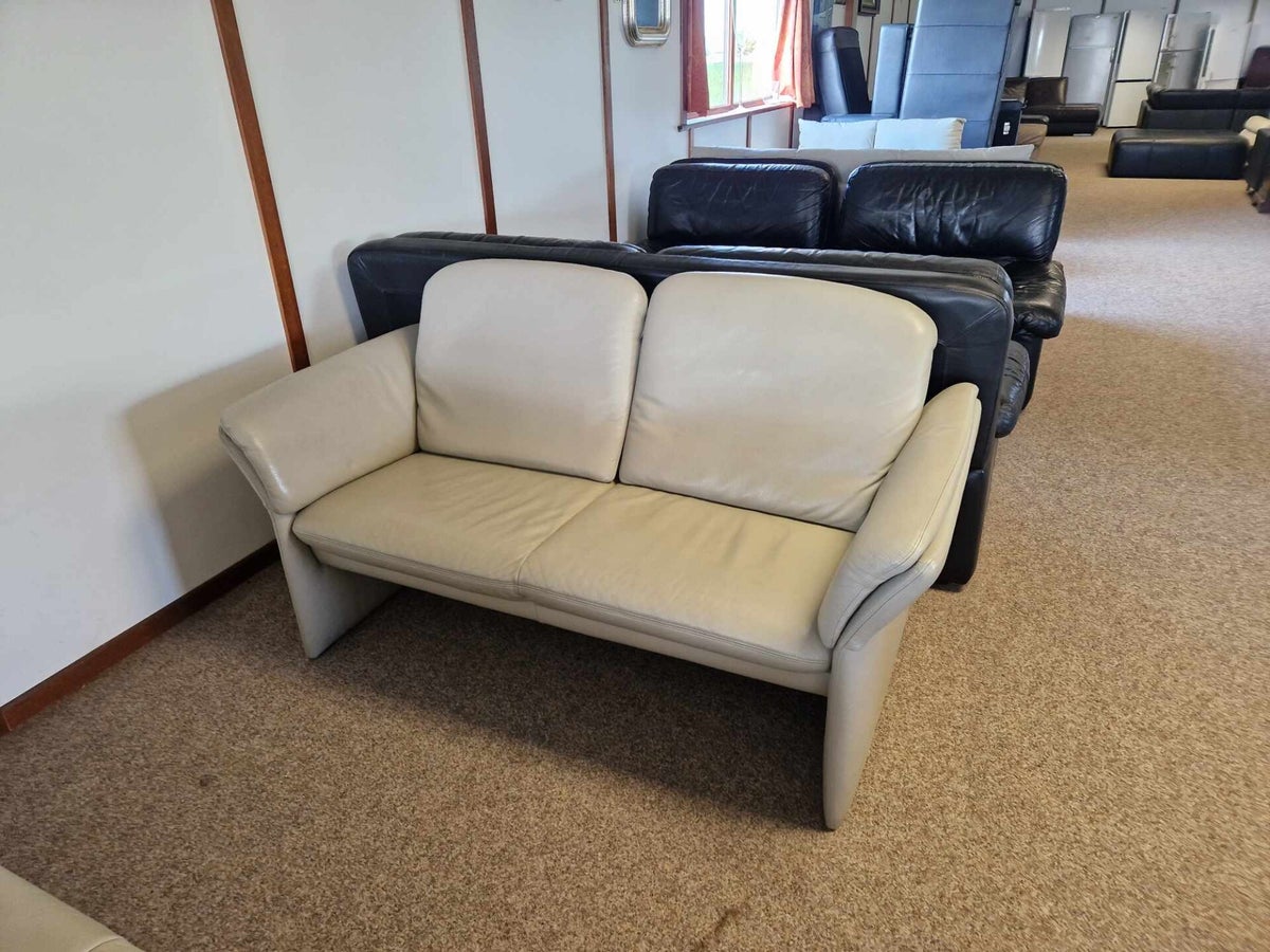 SALONS | VERKOOPZAAL DE KOUTER