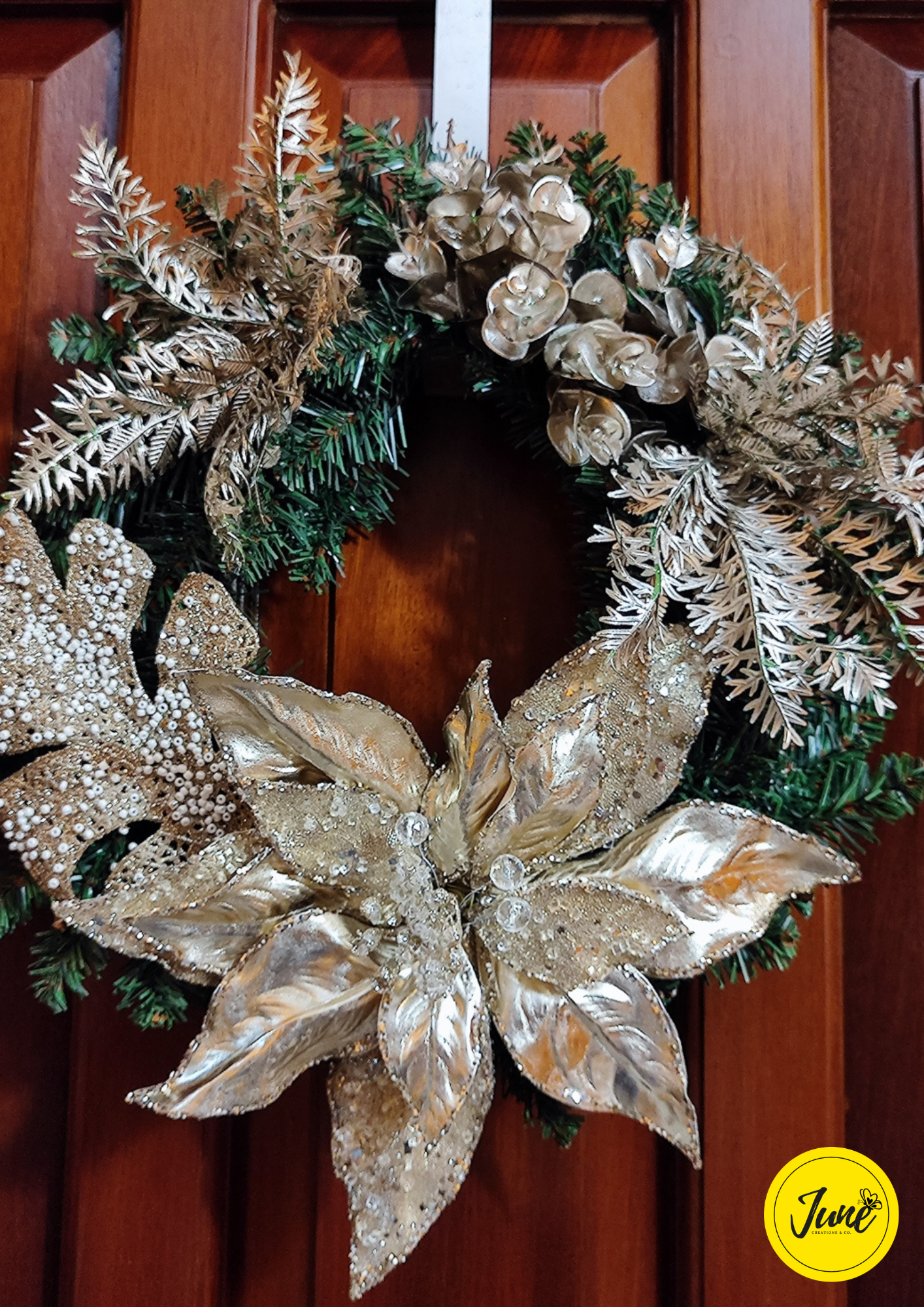 Champagne Wreath with a Poinsetta