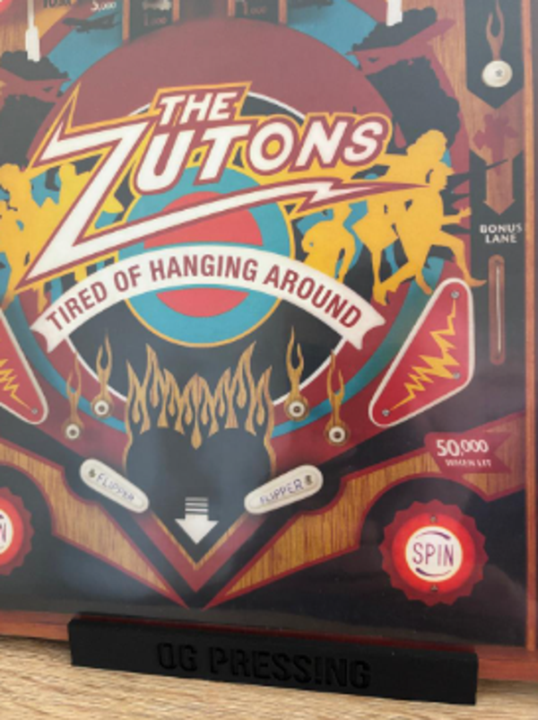 Wall mounted vinyl display "OG PRESSING" holder