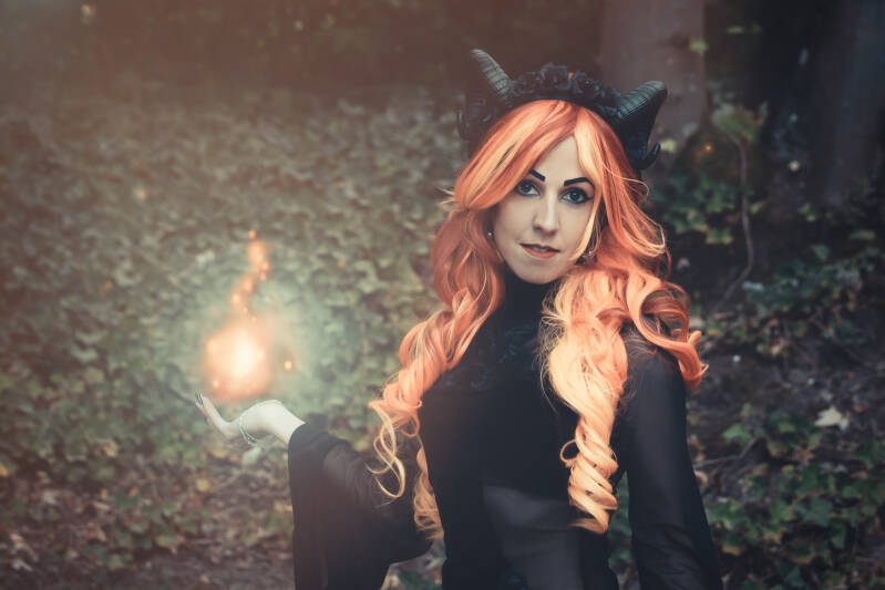 Persephone Black Roses