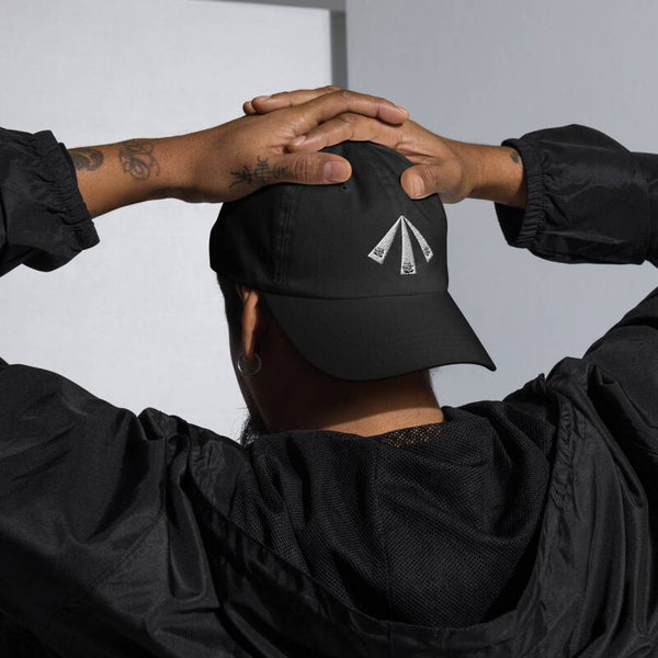 TRIANGLE FLEURS CASQUETTE