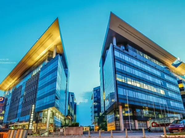 Enterprise payroll (large corporations): Custom Quote