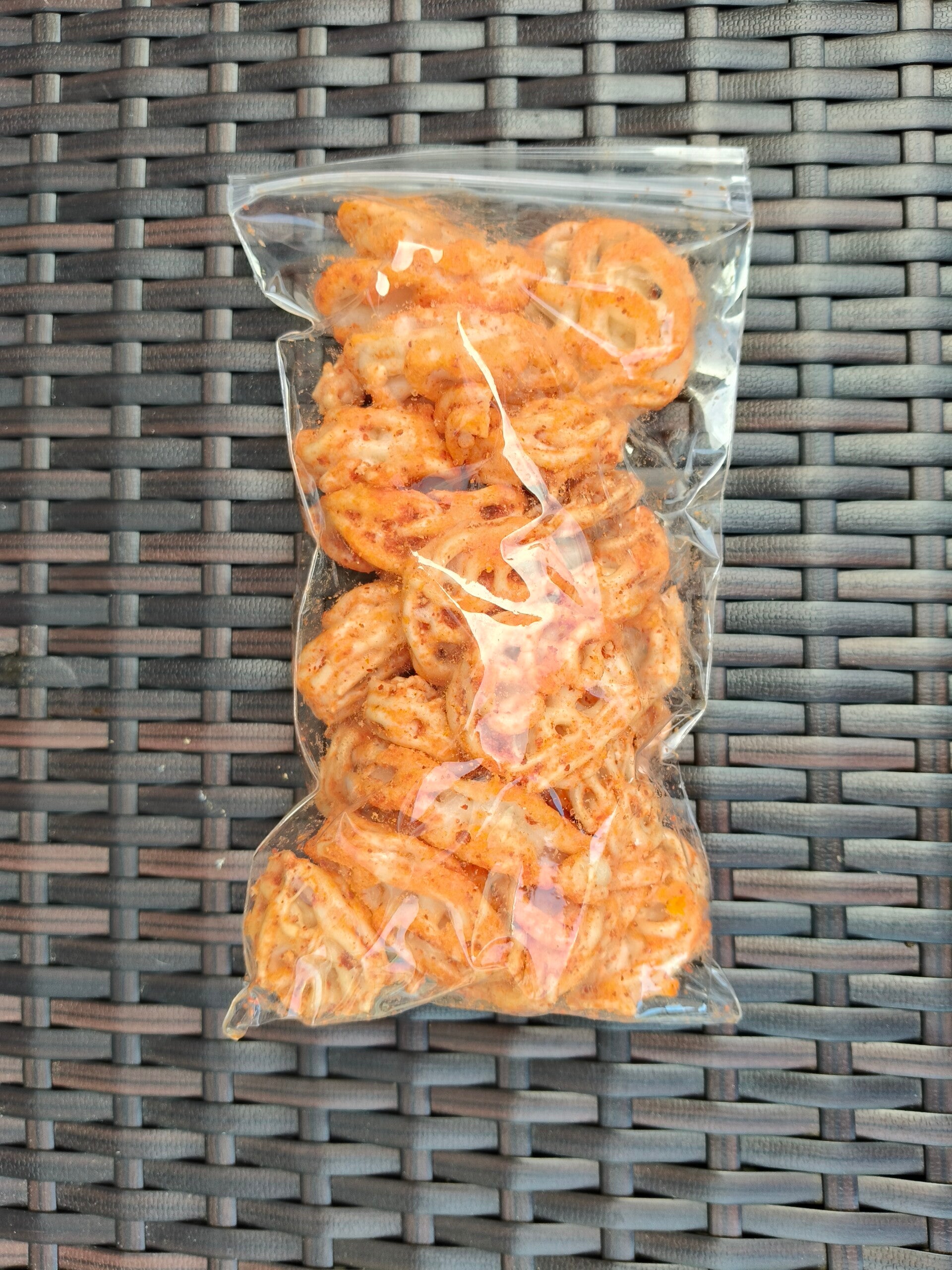 Kerupuk seblak mawar rafael pedas 250 G