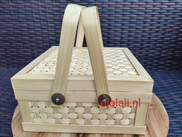 Keranjang / Box Kotak Tempat Penyimpanan Anyaman Bambu 25 CM