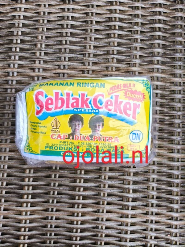 seblak ceker pedas kerupuk