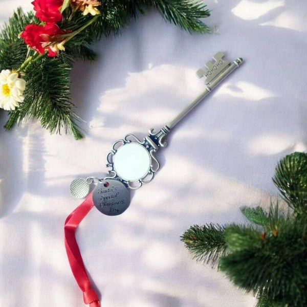 -Santa Snowflake Key - Silver