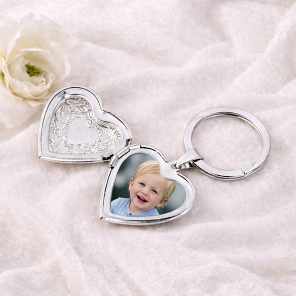 - Heart Locket Keyring- Silver