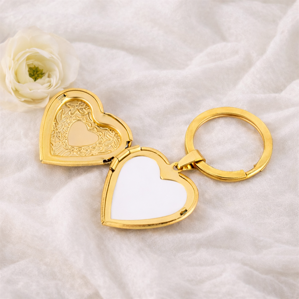 - Heart Locket Keyring- Gold
