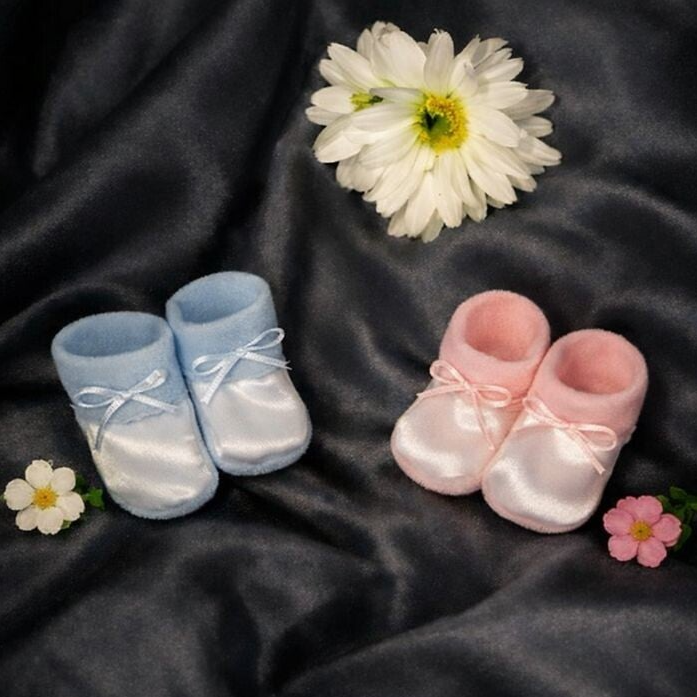 -Baby Satin Booties