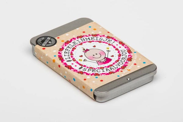 Blikje smintjes - lief klein meisje